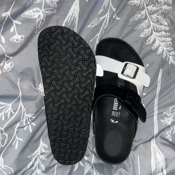 Birkenstock.. size 8… brand new - Picture 2 of 3